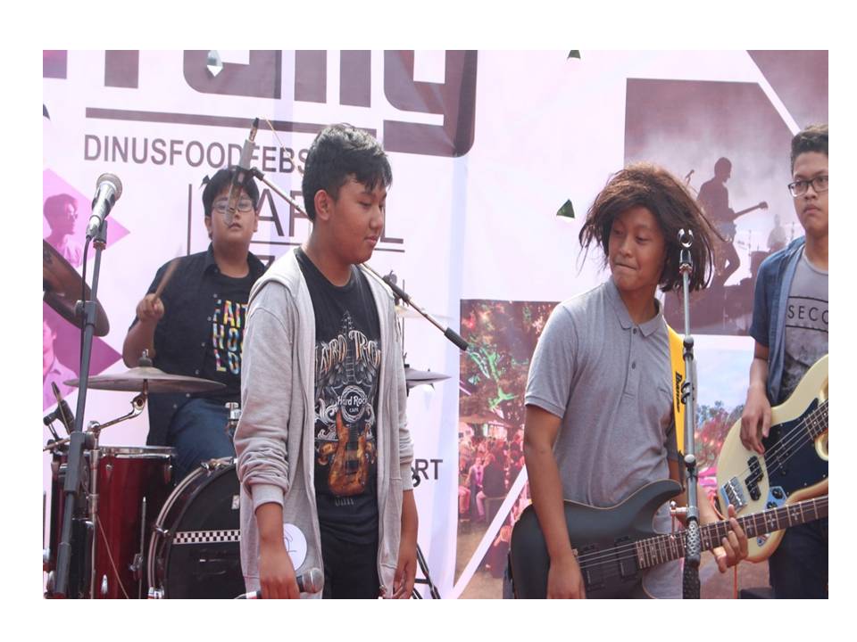 D1-Penampilan band competition 